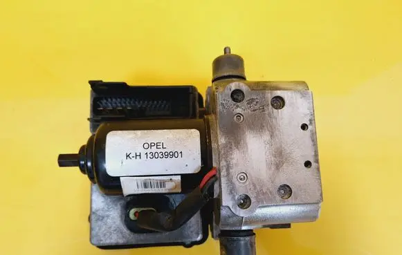 Opel Vectra B ABS Pump 13040101