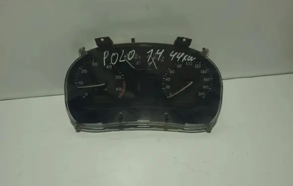 Volkswagen Polo Speedometer (instrument cluster) 6N0919860T 0263602005
