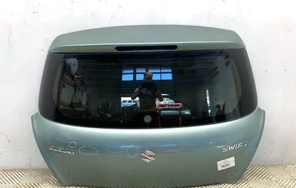 Suzuki Swift II Tailgate/trunk/boot lid 