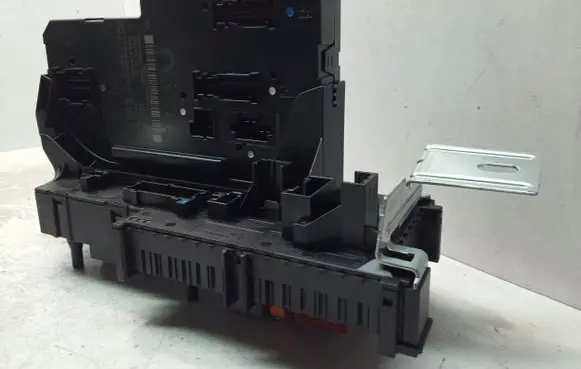 Mercedes-Benz GLK (X204) SAM control unit 2049065702