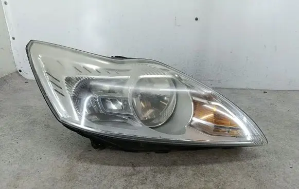 Ford Focus Headlight/headlamp 8M5113W029AF