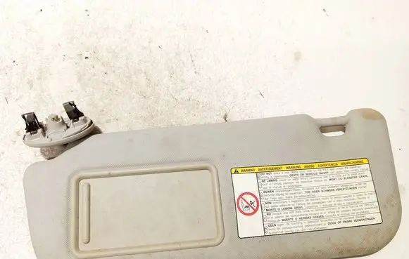 Toyota Avensis T270 Sun visor