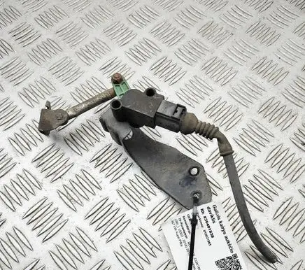 Bentley Continental Rear air suspension level height sensor 3W0616571