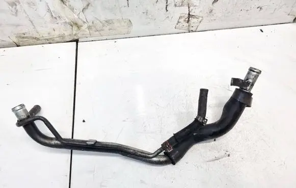 Engine coolant pipe/hose
