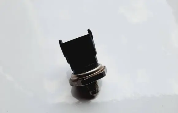 KIA Stinger Fuel pressure sensor 
