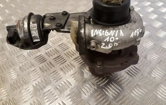 Opel Insignia A Turbo GM55570748 7861371 B858