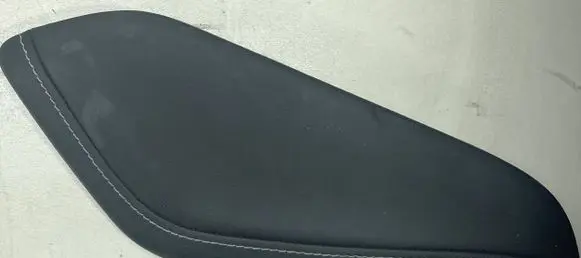 Chevrolet Camaro Centre console side trim front 8409571006217 71122HRS