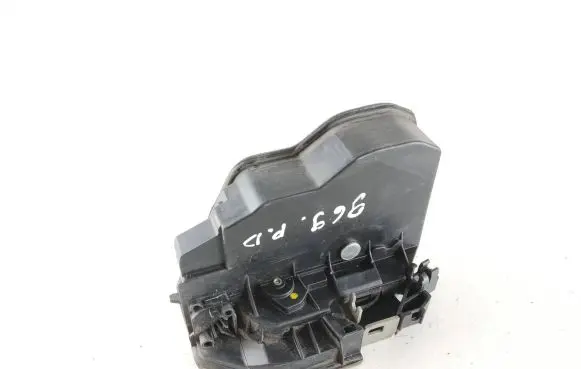 BMW 5 E60 E61 Front door lock 7154628