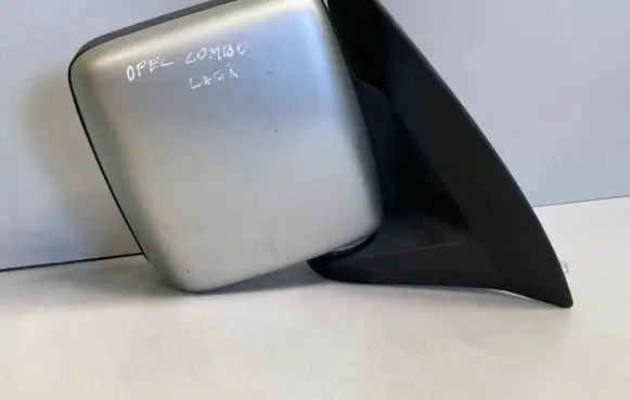 Opel Combo C Front door electric wing mirror