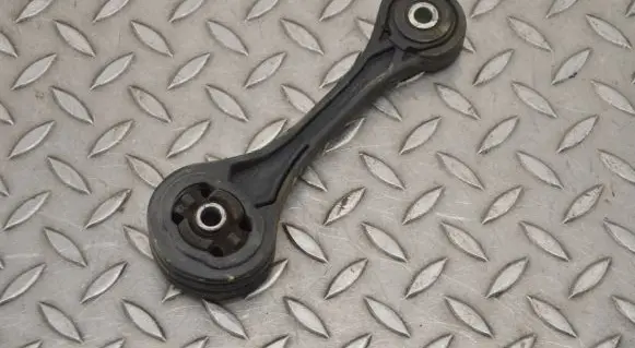 Subaru Forester SH Engine mount bracket