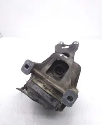Audi Q5 SQ5 Engine mount bracket