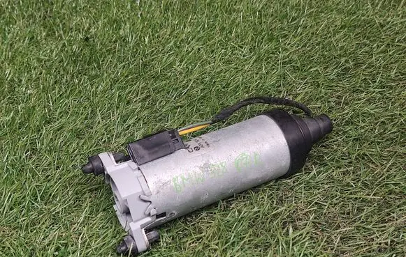 BMW 3 E92 E93 Seat adjustment motor 0130002636