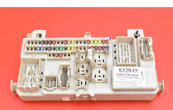 Mazda 3 I Fuse box set BP8F66730G