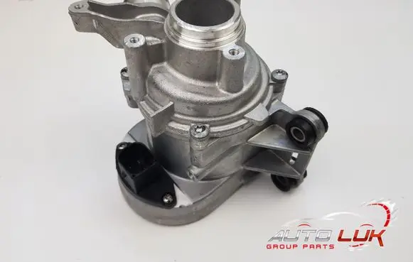 Mercedes-Benz C W205 Water pump