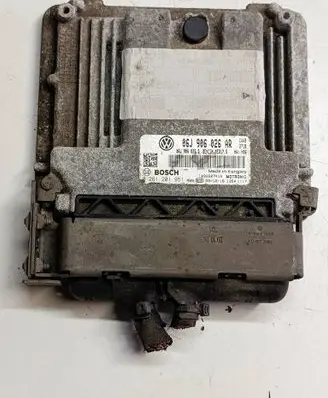Volkswagen Scirocco Engine control unit/module 06J906026ART1 06J906026AR 0261201951