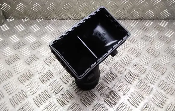 Audi A5 8T 8F Intercooler air channel guide 