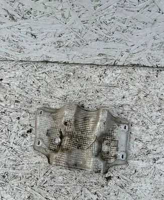 Audi Q7 4M Heat shield in engine bay 