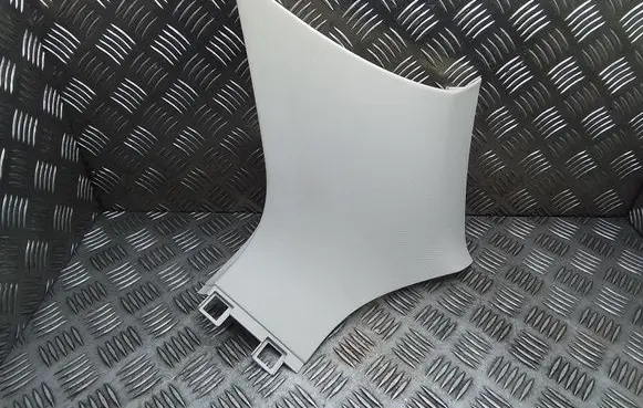 (D)pillar trim (top)