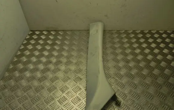 Land Rover Discovery Sport (A) pillar trim FK7203510AE