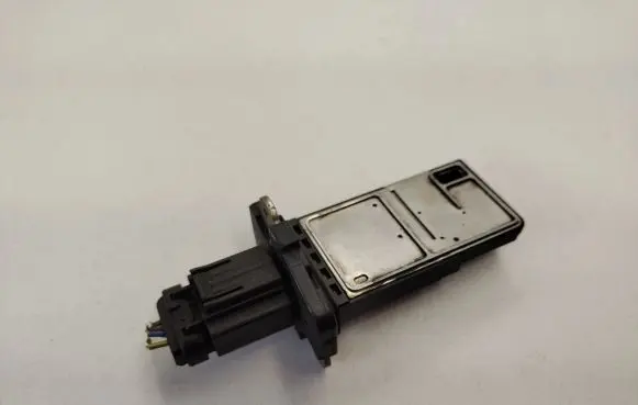 Peugeot Boxer Mass air flow meter 143811535