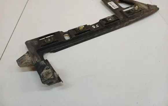Volkswagen PASSAT B6 Rear bumper mounting bracket 3C9807394