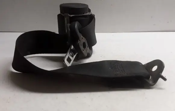 Ford Focus Front seatbelt 319000240