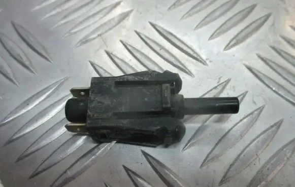 Mercedes-Benz 190 W201 Hand parking brake sensor 0015458714
