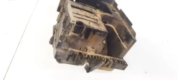 Volkswagen PASSAT B6 Fuse box set 1K0907361B
