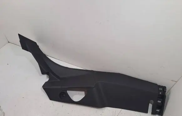 Dacia Sandero III (C) pillar trim 769368845R
