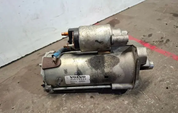 Volvo V60 Starter motor 30659314