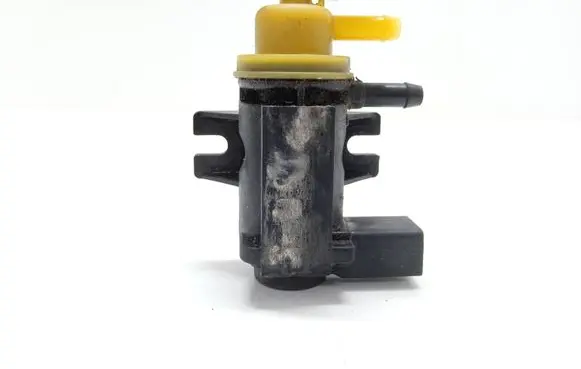 Skoda Octavia Mk3 (5E) Turbo solenoid valve 04L131051F