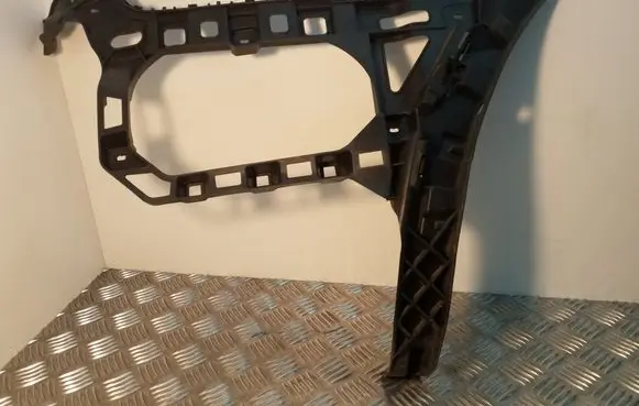 Volkswagen PASSAT CC Bumper support mounting bracket corner 3C8807394