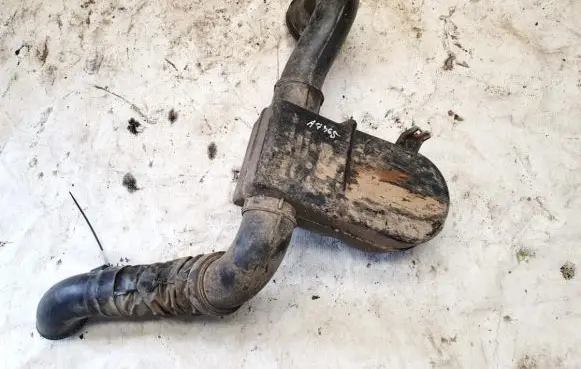 Intake resonator