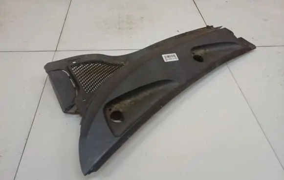 Renault Scenic I Wiper trim 8200050329