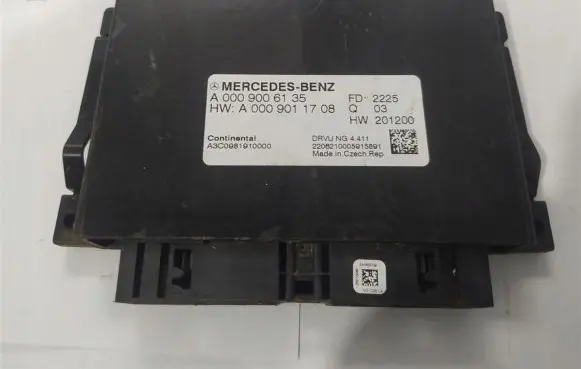 Mercedes-Benz CLA C117 X117 W117 Gearbox control unit/module A0009006135 A0009011708