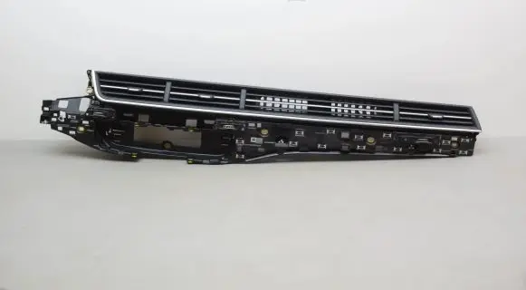 Audi Q7 4M Dash center air vent grill 4M1820902