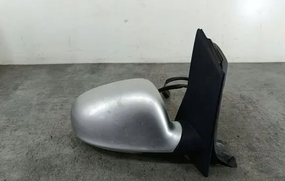 Volkswagen Golf Plus Front door electric wing mirror 