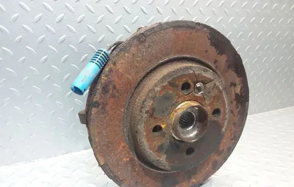 Mini One - Cooper R50 - 53 Front wheel hub