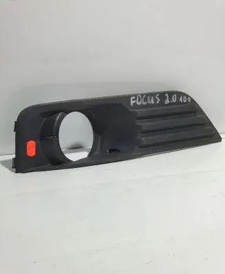 Ford Focus Front bumper lower grill 4M5119953A