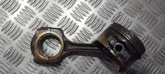 Renault Scenic I Piston with connecting rod