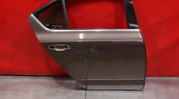 Skoda Octavia Mk3 (5E) Rear door
