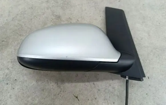 Opel Astra J Front door electric wing mirror 