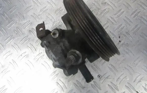 Mitsubishi Colt Power steering pump