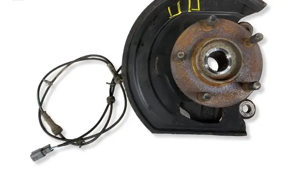 Nissan Juke I F15 Front wheel hub 