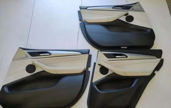 BMW X3 G01 Front door card panel trim
