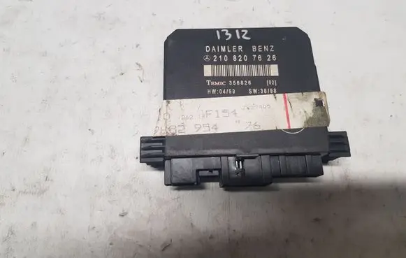 Mercedes-Benz E W210 Door control unit/module 2108207626