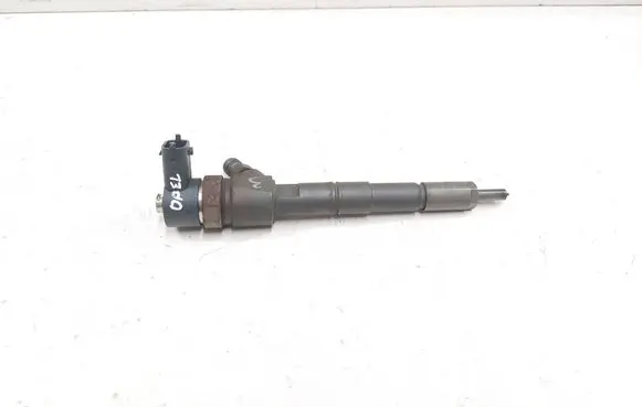 Opel Insignia A Fuel injector 0445110327