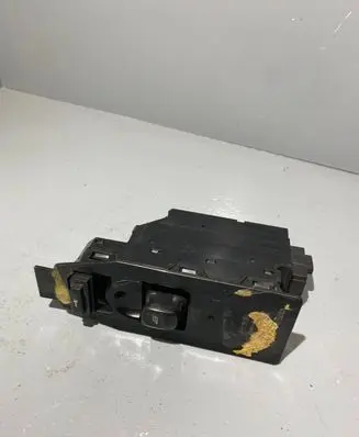 Volvo XC70 Electric window control switch 30658147 MP15CC00226