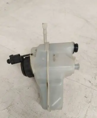 Volkswagen Caddy Brake fluid reservoir 1K2611301C