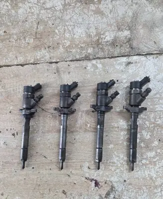 Fuel injectors set